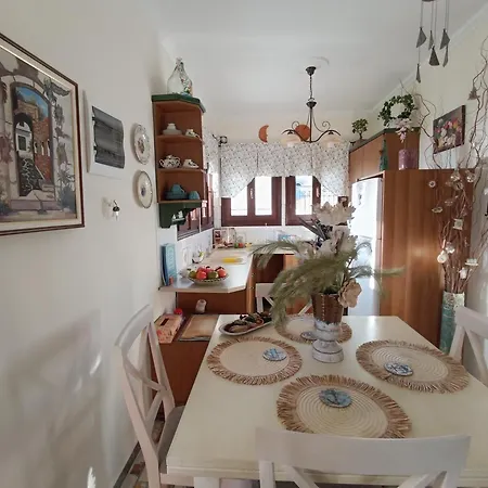 Mesonisi με υπέροχη θέα στον παγασητικό!!