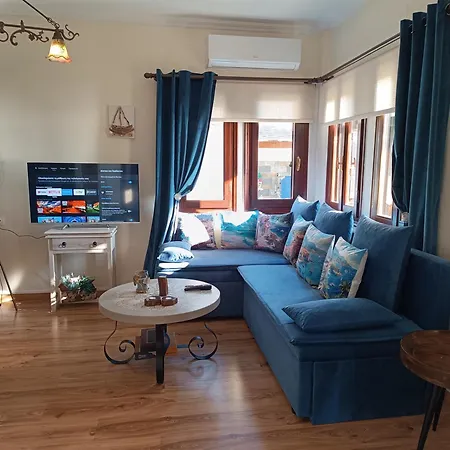 Holiday home Mesonisi με υπέροχη θέα στον παγασητικό!! Afissos