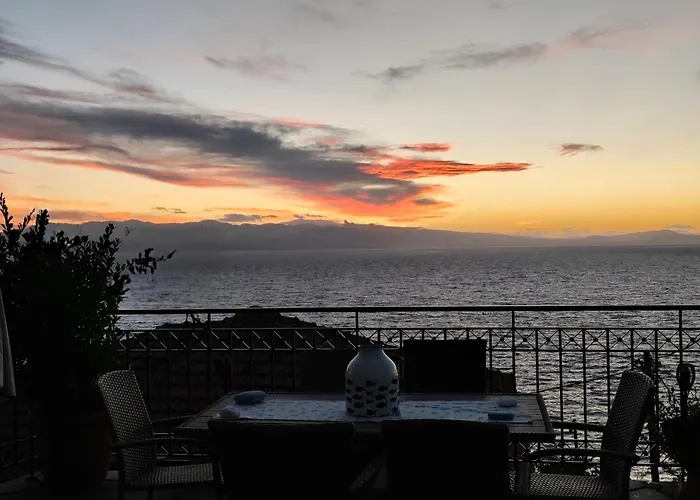 Vakantiehuis Mesonisi με υπέροχη θέα στον παγασητικό!! *