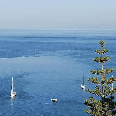 Mesonisi με υπέροχη θέα στον παγασητικό!! *