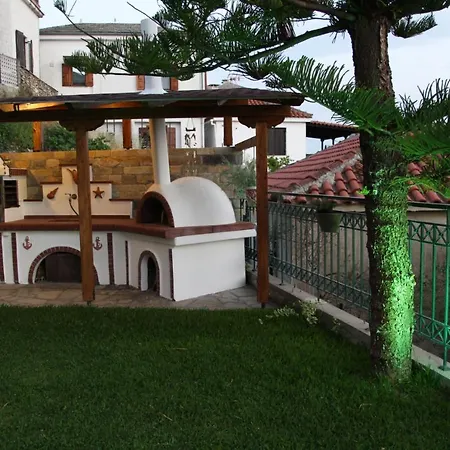 Mesonisi με υπέροχη θέα στον παγασητικό!! Ferienhaus *