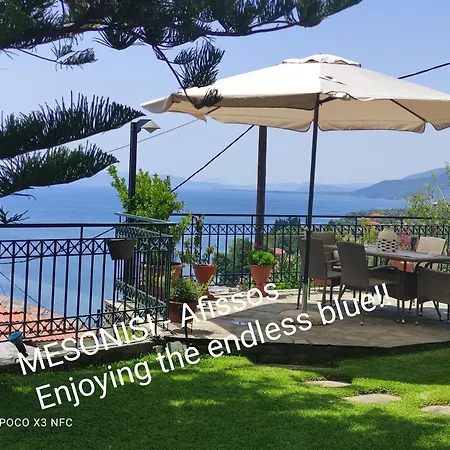 Mesonisi με υπέροχη θέα στον παγασητικό!! Ferienhaus