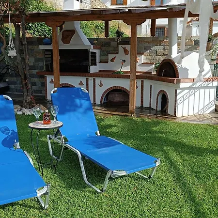 Mesonisi με υπέροχη θέα στον παγασητικό!! *