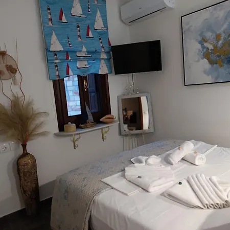 Ferienhaus Mesonisi με υπέροχη θέα στον παγασητικό!! *